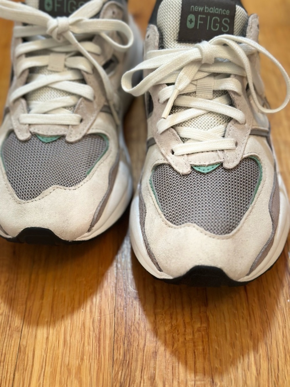 New Balance57/40 x Figs 'Eucalyptus Grey Men’s Size 5 - Picture 6 of 15